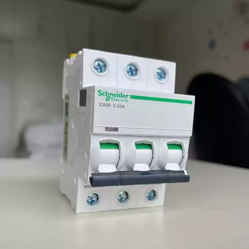 Schneider iC65N MCB, C Type Circuit Breaker 40A, 1P+N/2P/3P/4P Power Switch, Miniature Circuit Breaker 63A, Residential Power Protection, Industrial Circuit Breaker, Schneider Electric Component, C-Curve MCB 10A-63A, Low Voltage Circuit Breaker, iC65N 2P 32A