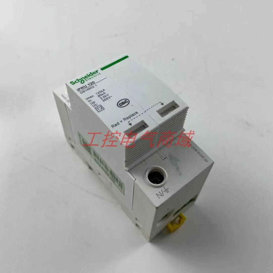 Schneider-  Surge protector iPRU| TYPE II 1P 10KA-120KA optional - electrical center b2c