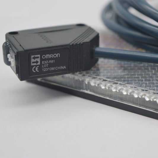 Omron- Photoelectric Sensor Retro-reflective with MSR function E3Z-R61 E3Z-R81 optional.